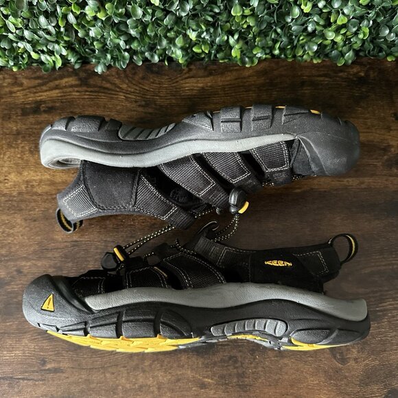 Keen Sandals Men\'s Sz 9 Newport H2 Hiking Black Closed Toe Shoes Waterproof main image 4